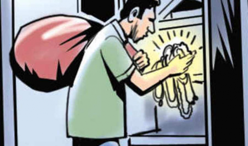 नगद र सुनका गहनासहित ६ लाख बढीको चोरी