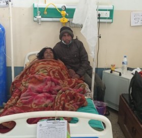 असुरक्षित गर्भपतनले जिवनमरणको दोसाधमा कालि थापा, उपचारमा आर्थिक समस्या