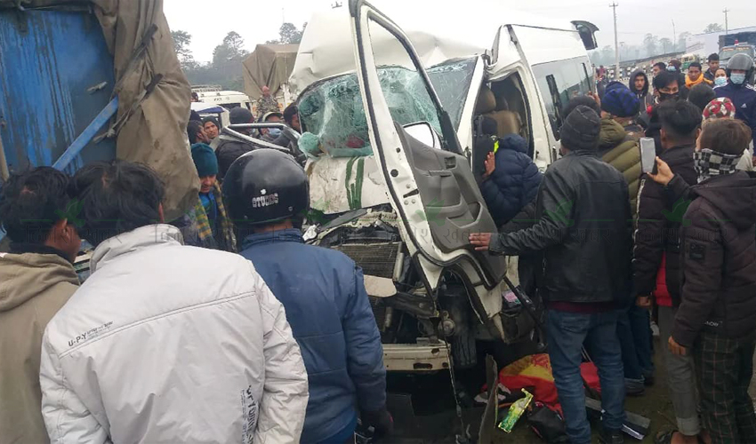 धनगढी आइरहेको हायस दुर्घटना: घाइते १६ जनाको पहिचान खुल्यो (नामसहित)