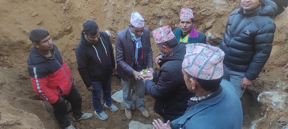 सरोस्वती आधारभुत बिद्यालयमा ३ कोठे भवनको शिल्लान्यास