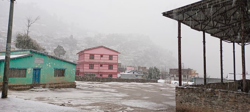 बाजुरा सदरमुकाम मार्तडीमा हिमपात