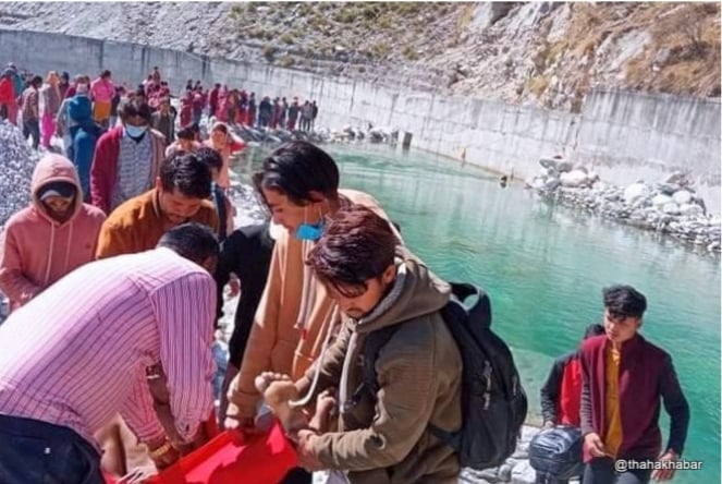 नुहाउने क्रममा बाहुली खोलामा डुबेर एक जनाको मृत्यु