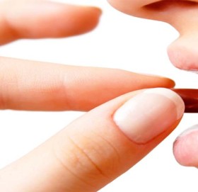 हात्तीपाइले विरुद्धको औषधि खुवाउने तयारी