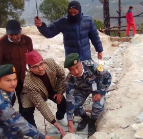 बाजुरामा सशस्त्र प्रहरीको भवन शिलान्यास