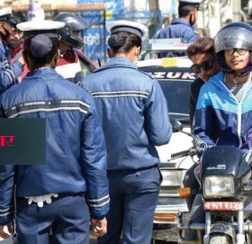 बाजुराकाे काेल्टी क्षेत्रमा २ सय ३ वटा सवारी सधान कार्वाहीमा