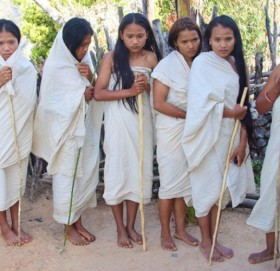 बुबाको काजक्रियामा ६ छोरी