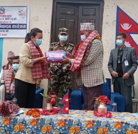 बुढीनन्दा नगरबासीद्धारा प्रदेश प्रमुखलाई बाजा गाजा सहित स्वागत