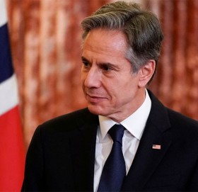 अमेरिकी विदेशमन्त्रीलाई प्रश्न : रुसको आक्रमणमा युक्रेनका राष्ट्रपति मारिए के हुन्छ ?