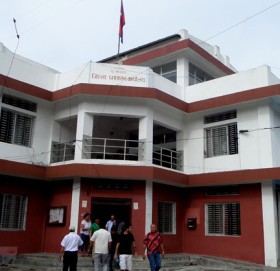 प्रहरीको मृत्युपछि मोरङको लेटाङमा बिहानैदेखि कर्फ्यु