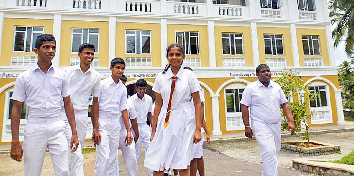 श्रीलंकामा कागज किन्न नसक्दा परीक्षा रद्द