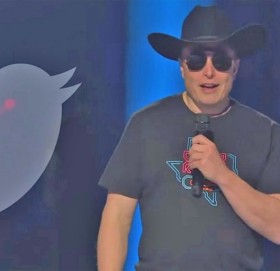 अन्ततः एलन मस्कले किने ट्वीटर