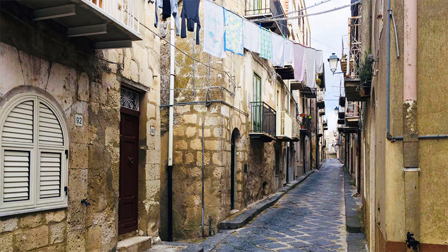 जहाँ किन्न पाइन्छ १ सय ३६ रुपैयाँमा सिङ्गै घर !