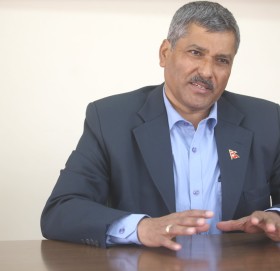 नेपाल राष्ट्र बैंकका गभर्नर अधिकारी निलम्बित