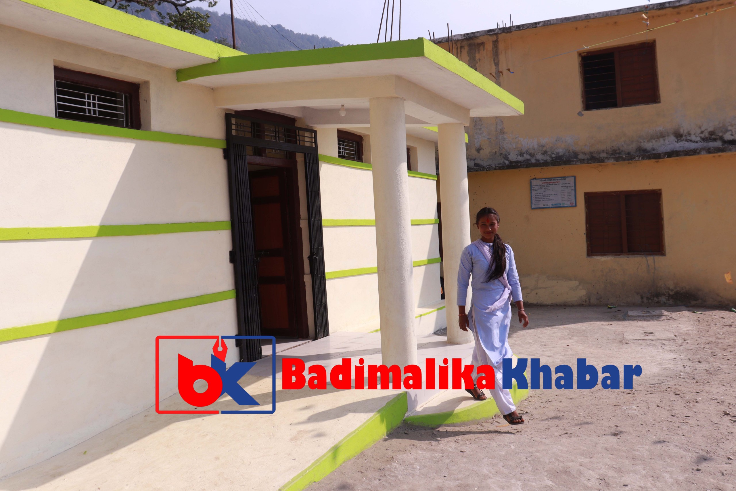 छात्रमैत्रि शौचालय निर्माण पछि नियमित बिद्यालय आउछन् छात्रा