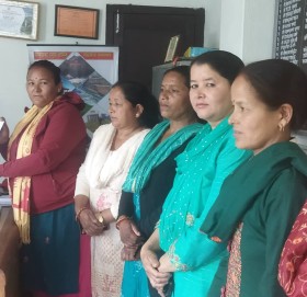 पेट्रोलियम पदार्थको मुल्य कम गर्न अनेम संघ बाजुराले बुझायो जिल्ला प्रशासनलाई ज्ञापन-पत्र