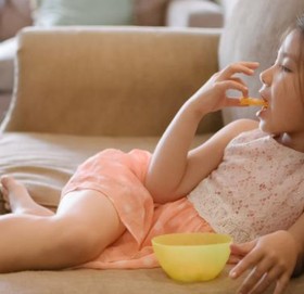 ‘एक्लै हुर्किएका बच्चा असामाजिक हुने डर हुन्छ’