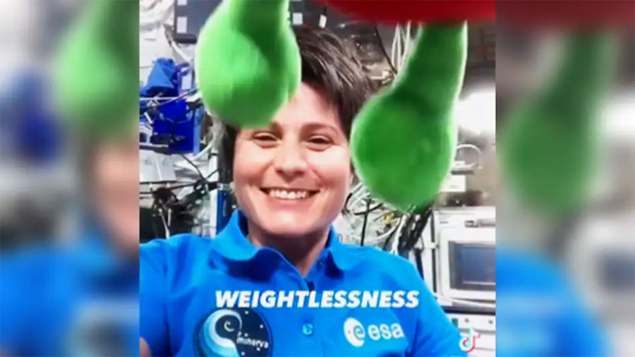 यो हो अन्तरिक्षमा बनाइएको पहिलो टिकटक (भिडियोसहित)