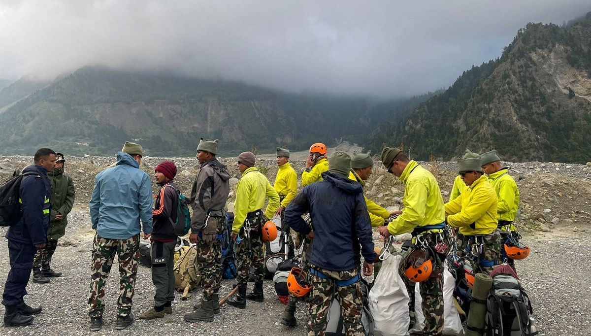 हराइरहेको तारा एयरको जहाज खोज्न बिहानैदेखि सेना र प्रहरी परिचालन