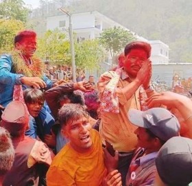 पराजित राेकाया एमालेकाे बिजयी जुलुसमा भएपछी‍‍‍..