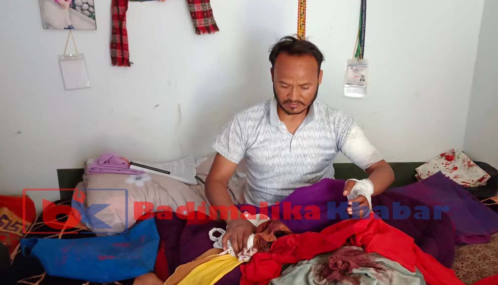 समाजवदीका सचिब रावतलाइ काँग्रेस कार्यकर्ताले यसरी हाने चक्कु (भिडियो सहित )