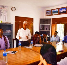 बेलाैरी : एम.एड सञ्चालनका लागि डीनकाे टाेलीद्धारा क्याम्पसकाे अवलोकन