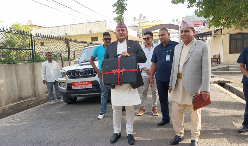 सुदूरपश्चिम प्रदेश सरकारले ल्याएको बजेटमा लुम्बिनी प्रदेशका योजनामा बजेट विनियोजन