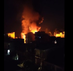 कञ्चनपुरको महेन्द्रनगर बजारमा भीषण आगलागी