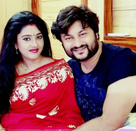 यौनसम्बन्ध बिना विवाह गरेको ८ वर्ष बित्यो, अभिनेत्रीका नेता श्रीमान्‌ले सोधे, ‘अझै कति कुर्ने ?’