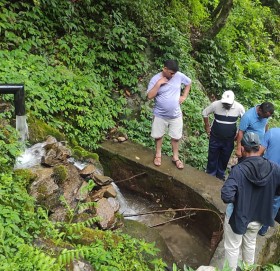 बडिमालिका नगरपालिकाद्धारा बृहत खानेपानीको अनुगमन
