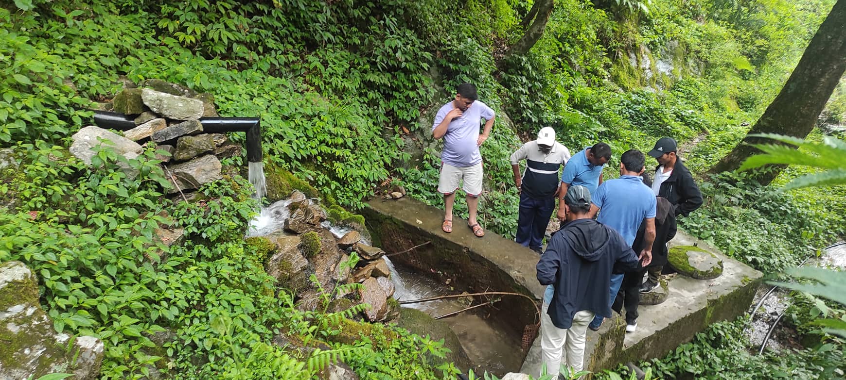 बडिमालिका नगरपालिकाद्धारा बृहत खानेपानीको अनुगमन