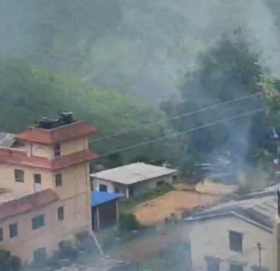 अछाममा शाही मृत्यु प्रकरणः सदरमुकाम तनावग्रस्त, १२ प्रहरी र प्रर्दशनकारी घाइते