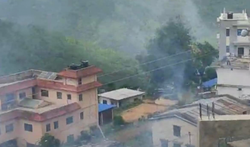 अछाममा शाही मृत्यु प्रकरणः सदरमुकाम तनावग्रस्त, १२ प्रहरी र प्रर्दशनकारी घाइते