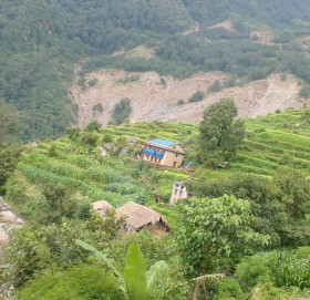 खप्तड छेडेदह गाउपालिका वडा नं ३ धनाल्त बस्ती उच्च जोखिममा