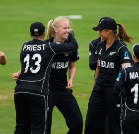 न्युजिल्यान्डमा महिला र पुरुष क्रिकेट टिमलाई समान तलब भत्ता