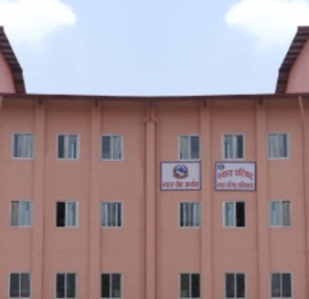 जिल्ला र उच्च अदालतका २१५ न्यायाधीशहरूको सरुवा, काे कहाँ ? (सूचीसहित)