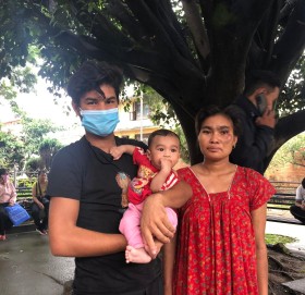 आगोले जलेकि बाजुराकी २३ बर्षयि लोकशरीको उपचार