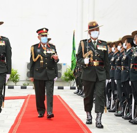 प्रधान सेनापति स्वदेश फिर्ता