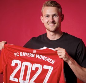 युभेन्टस्‌का डी लिग्ट म्युनिखमा अनुबन्धित