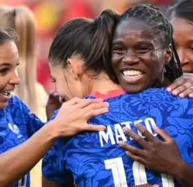 महिला युरो : फ्रान्स पहिलो पटक सेमिफाइनलमा