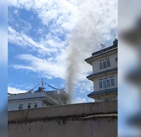 बोरिङ खन्दा राजधानीको जोरपाटीमा ग्यास निस्कियो