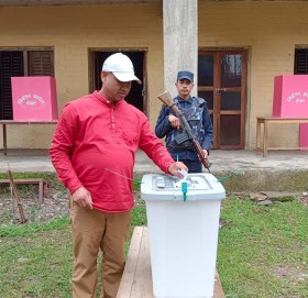 स्थायी कमिटि सदस्य  थापाको टिप्पणी- बुढीगंगामा प्रधानमन्त्री र गृहमन्त्री हार्दैछन्