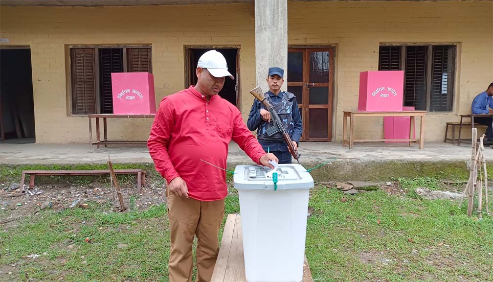 स्थायी कमिटि सदस्य  थापाको टिप्पणी- बुढीगंगामा प्रधानमन्त्री र गृहमन्त्री हार्दैछन्