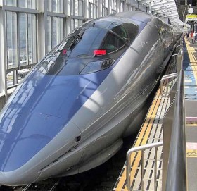 चन्द्रमासम्मै जानेछ जापानको बुलेट ट्रेन !