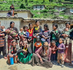 अझै पनि उही प्रश्न ‘छोरा जन्माउने औषधि कहाँ पाइन्छ ?’