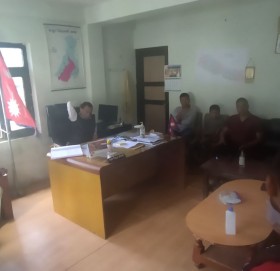 बाजुरामा करेन्ट लागेर मृत्यु भएका रावलको परिवारलाई क्षेतिपुर्ती दिने सहमती