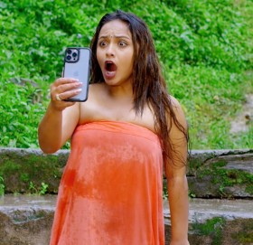 अश्लील शब्द र पेटिकोटको दृश्यले गीत विवादमा परेपछि शिव हमालले मागे माफी