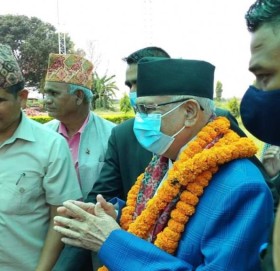 कैलाली पुगे ओली, कञ्चनपुरमा संघीय सांसददेखि पूर्वमन्त्रीलाई स्वागत गर्ने