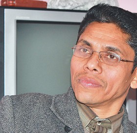 चीनमा के गर्दै छन् प्रकाण्ड ?