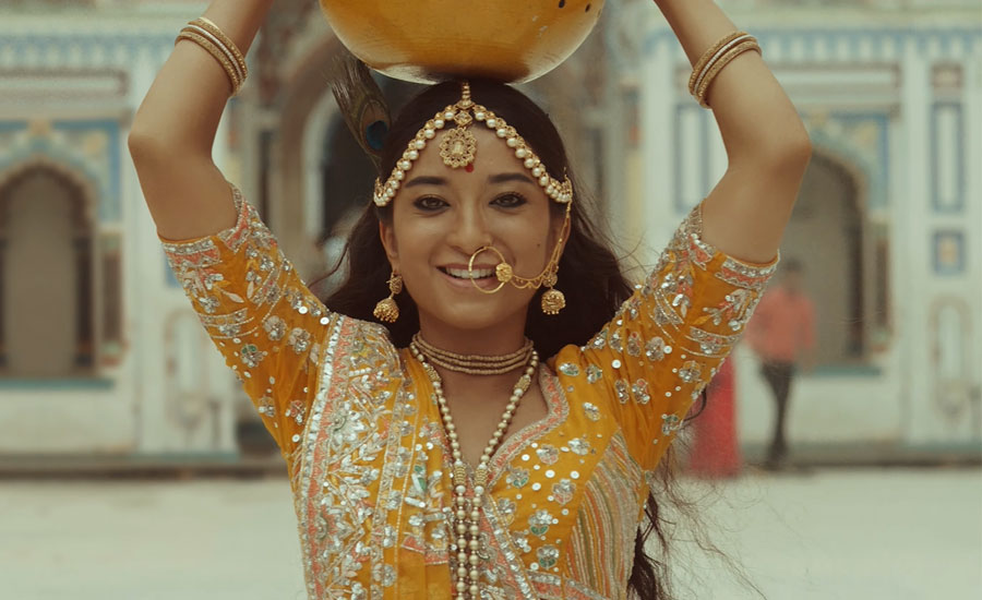 सुहानालाई लिएर ‘भगवत् गीता’ निर्देशन गर्दै झरना, बैशाख १ गते रिलिज हुने