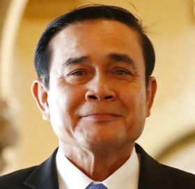 थाइल्याण्डका प्रधानमन्त्री निलम्बित